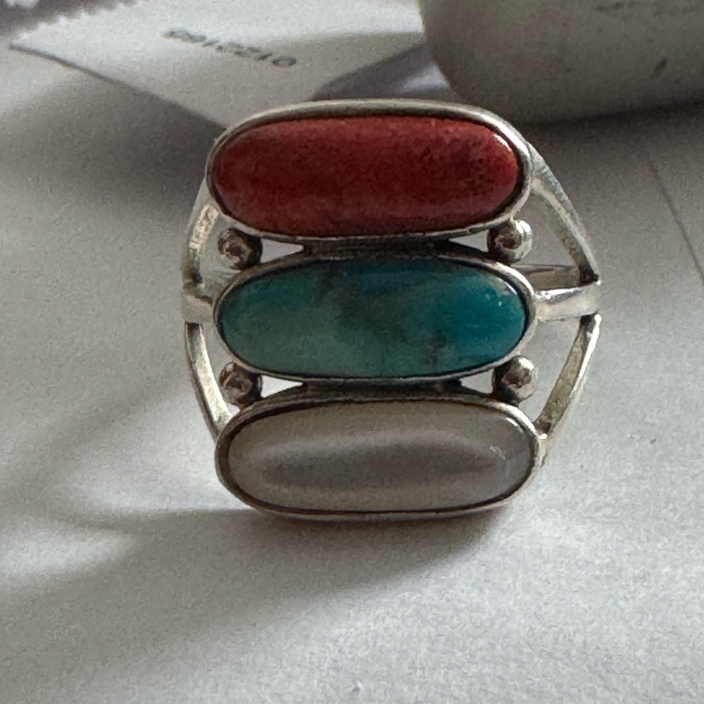 Sterling Navajo gemstone ring - Picture 9 of 9